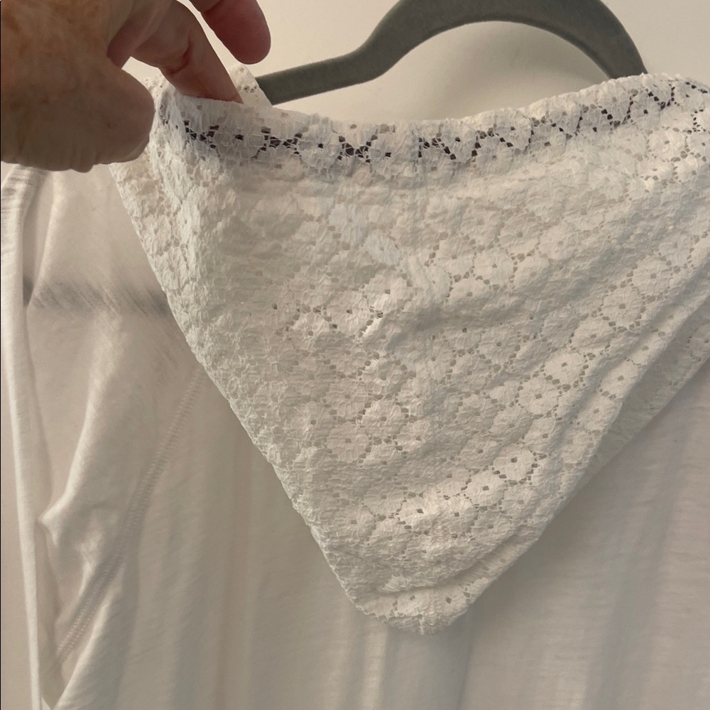 Shyanne White Hooded Pullover with Embroidered Accents and Lace - Picture 10 of 11